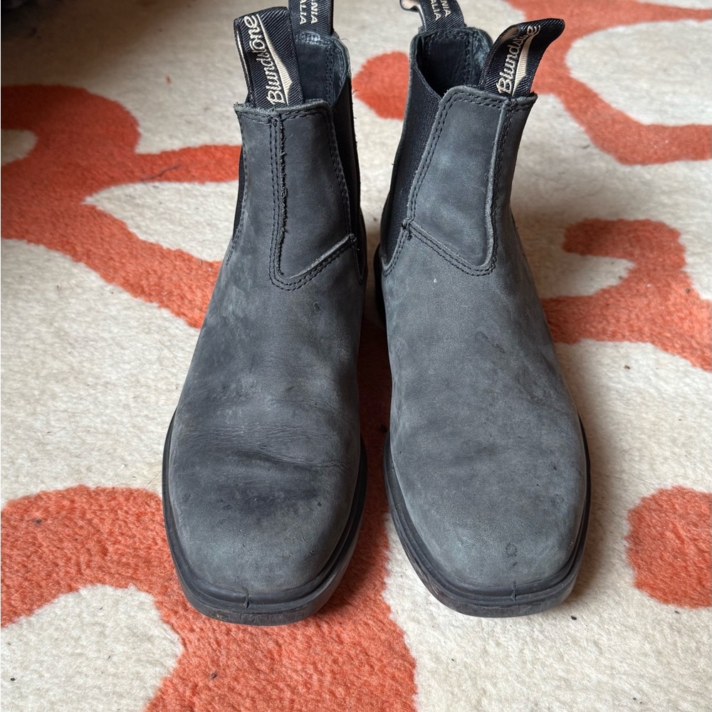Blundstone women’s Chelsea Boot Style #1308 Rustic Black